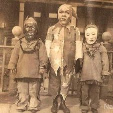 creepy_vintage_halloween_costumes_12