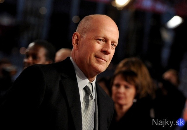 In this picture made available Tuesday Feb. 5, 2013, US actor Bruce Willis , arrives for the premiere of the movie 'A Good Day to Die Hard' in Berlin, Germany, Monday Feb. 4, 2013. (AP Photo/dpa, Britta Pedersen)
