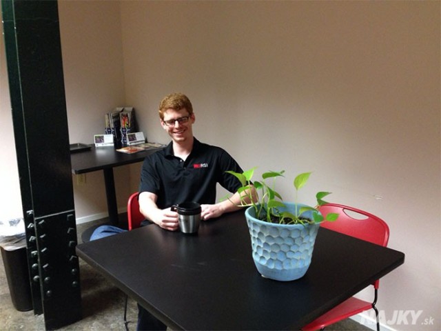 guy-babysits-coworkers-plant-2