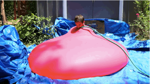 http://www.buzzfeed.com/nickguillory/i-dont-understand-why-the-slow-mo-guys-water-balloon#.evw9BPgvX