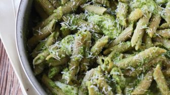 de559df36ea8c0a5_1._Cheesy-Baked-Penne-with-Broccoli-and-Spinach-Pesto-4