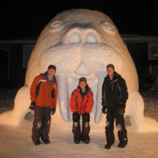 Giant animal snow sculptures bartz brothers 2.jpg