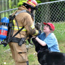 Firefighters rescuing animals saving pets 43 5729eee5d82a4__605.jpg