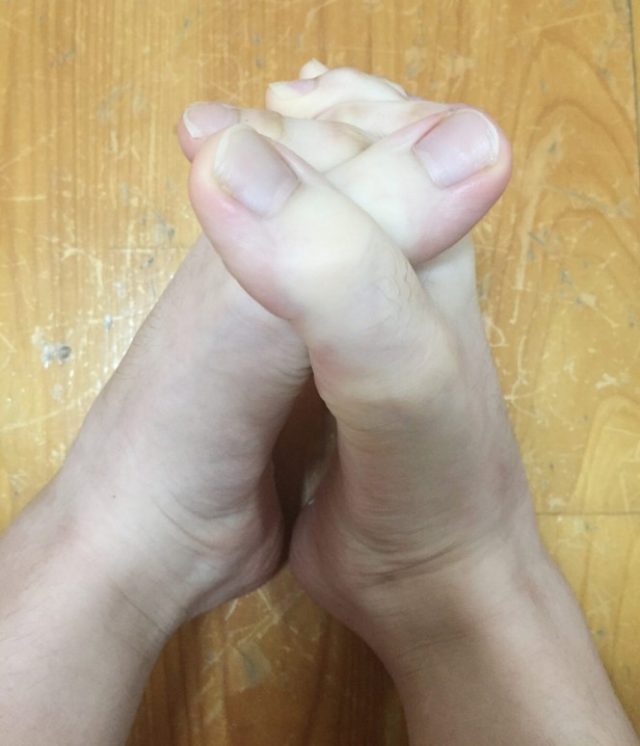 02 finger toes 664x774.jpg