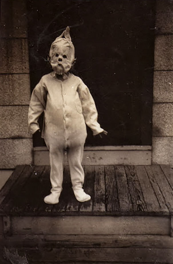 Scary vintage halloween creepy costumes 64 57f74e320ea6b__605.jpg