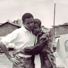 Michelle barack obama love photos 1 587ce7f8b2755__880.jpg