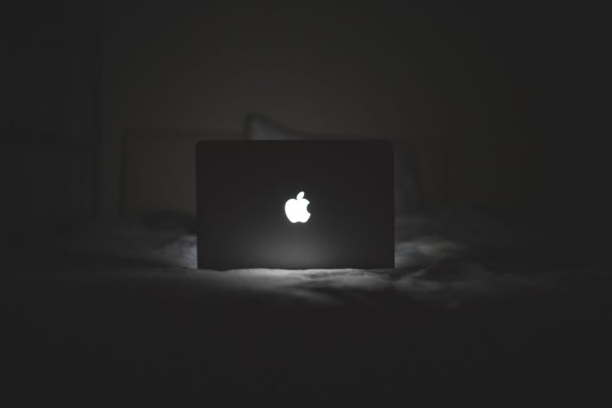 Apple Macbook Bed Night Light Laptop Computer