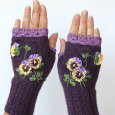 I embroider gloves for women who every day want to feel and look special and original 5a9e62ad8a090__880.jpg