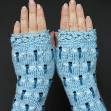 I embroider gloves for women who every day want to feel and look special and original 5a9e631bae846__880.jpg