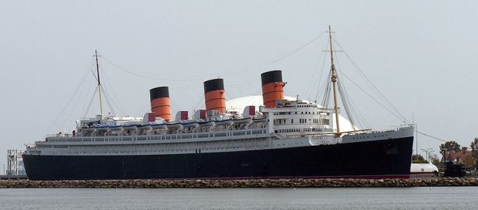 Https://commons.wikimedia.org/wiki/File:Queen_Mary_(ship,_1936)_001.jpg