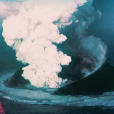 Surtsey_eruption_1963.jpg