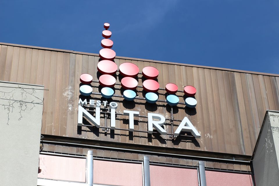 Svetelné logo Nitry