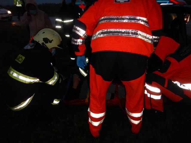 hasici nehoda polícia zachranari
