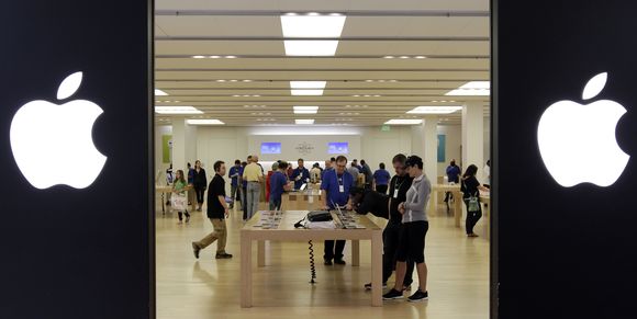 Apple zo zisku v zahraničí zaplatil daň menej ako 2 %