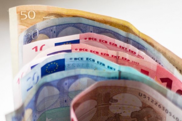 Minimálna mzda sa od januára zvýši na 337,7 eura