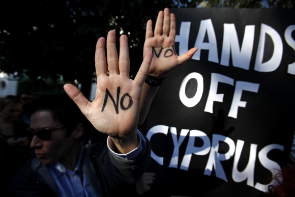 Cypru po ultimáte od ECB hrozí vypadnutie z eurozóny