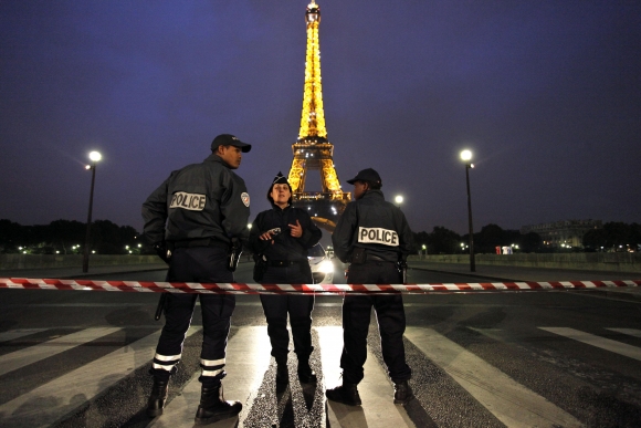 Paríž chce veľké spoločnosti donútiť odhaliť zahraničné príjmy