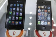 Spory medzi spoločnosťami Apple a Samsung pokračujú