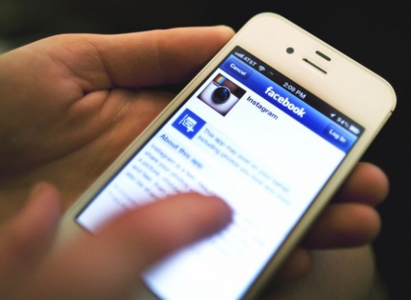 Tržby sociálnej siete Facebook v štvrtom kvartáli vzrástli o 63 %
