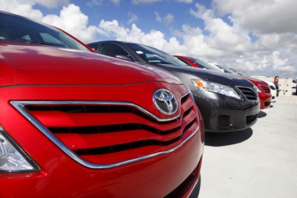 Prevádzkový zisk Toyoty v treťom štvrťroku stúpol