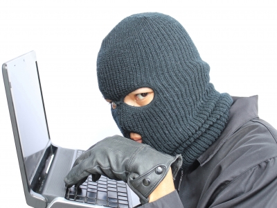 Gang kyberzločincov ulúpil za dva roky miliardu dolárov