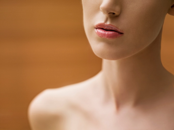 aging gracefully neck skin care tips1