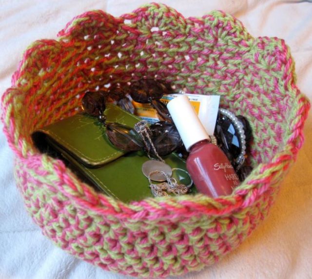 Knitted storage baskets 12.jpg