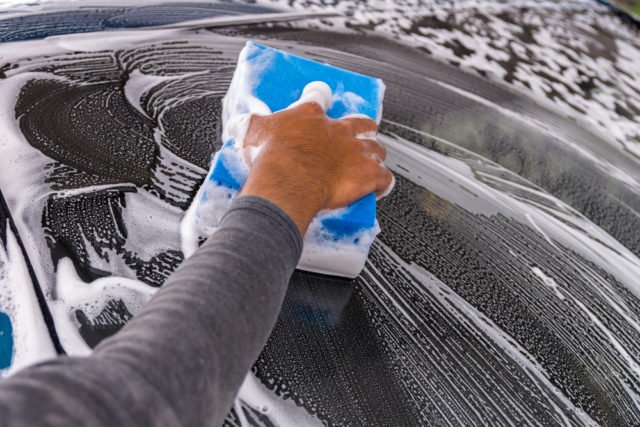 Rs washing car in winter.jpg