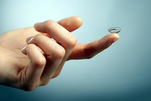 Google smart contact lens glucose testing.jpg