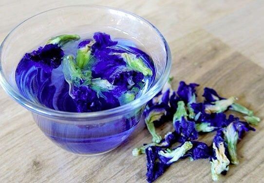 Bluechai hot tea dried butterfly pea flowers.jpg