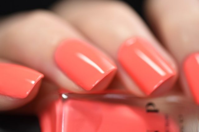 Ilnp nail polish so coral for cute nail trend.jpg