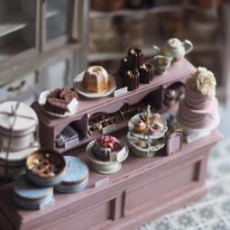 Handmade miniatures kiyomi chiisana shiawase cakes.png