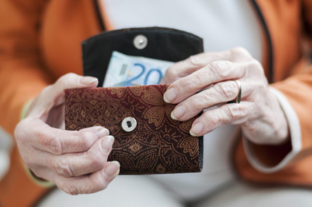 Dôchodcovia môžu mať na pracovnom trhu o výhodu menej