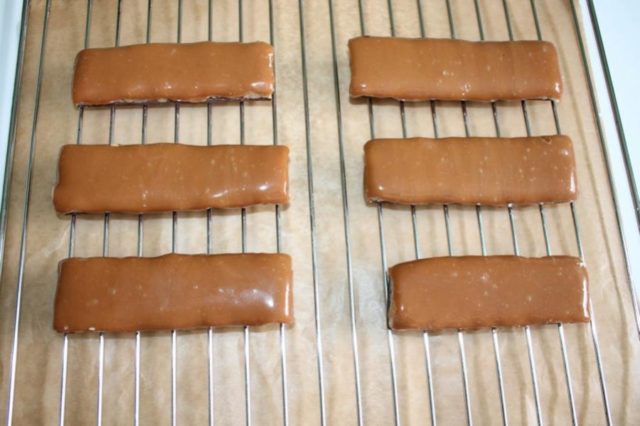 Schokoladen erdnuss karamell riegel xl_8815.jpg