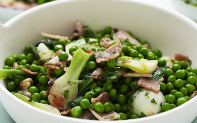 Braised peas with spring onion and bacon.jpg