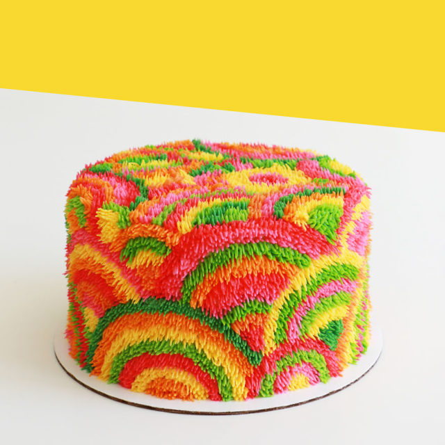 Artist makes colorful cakes look like woolen rugs 5ab4a4d2e1896__880.jpg