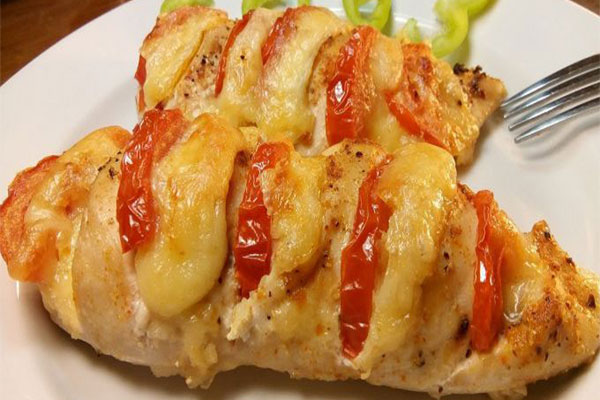 Kuracie prsia s paradajkou a so syrom.jpg