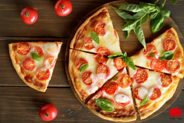 Pizza s paradajkami a bazalkou 600 × 400 px.png