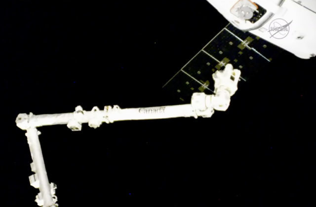 349556_space_station_06499 a0e24be9f2f942cf96575834ad374143 1 640x420.jpg