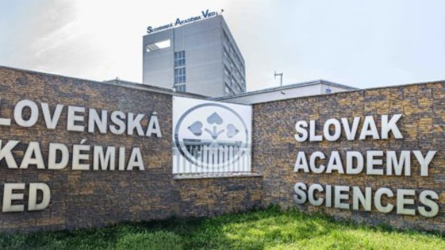 486280_slovenska akademia vied 676x295.jpg