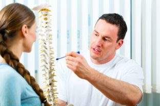Osteoporóza, kosti, zdravie, žena, chrbtica