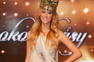 Lujza Straková po korunovácii za Miss Slovensko 2015