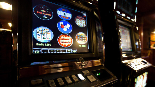 hazardné hry, automat, hazard