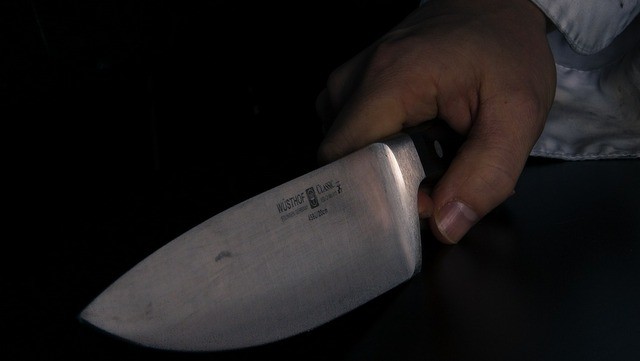 nôž