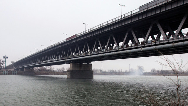 Prístavný most