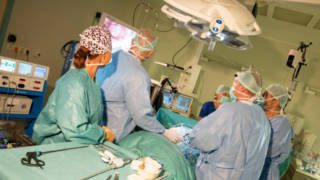UNB, chirurgovia, operačka, nemocnica