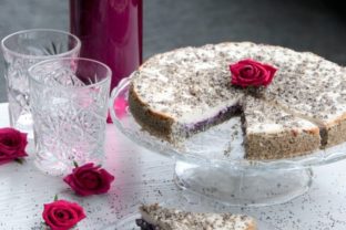 Recept na vynikajúci makový koláč s tvarohom
