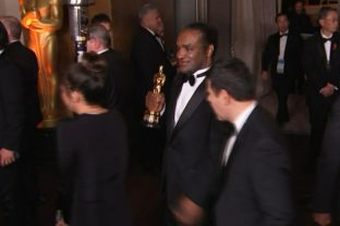 Frances McDormand Stolen Oscar