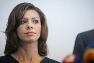 Kandidatúra na primátorku Bratislavy, Caroline Lišková