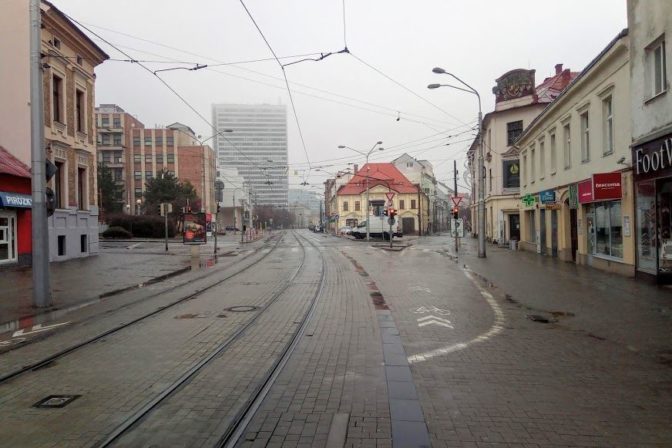Prázdne ulice hlavného mesta